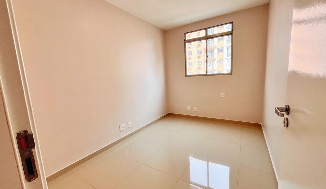 WhatsApp Image 2025-09-28 at 16.24.00